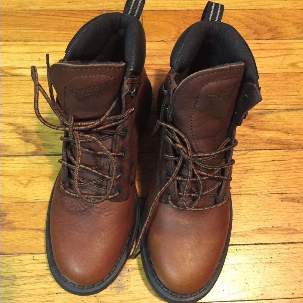 New red wing shoes